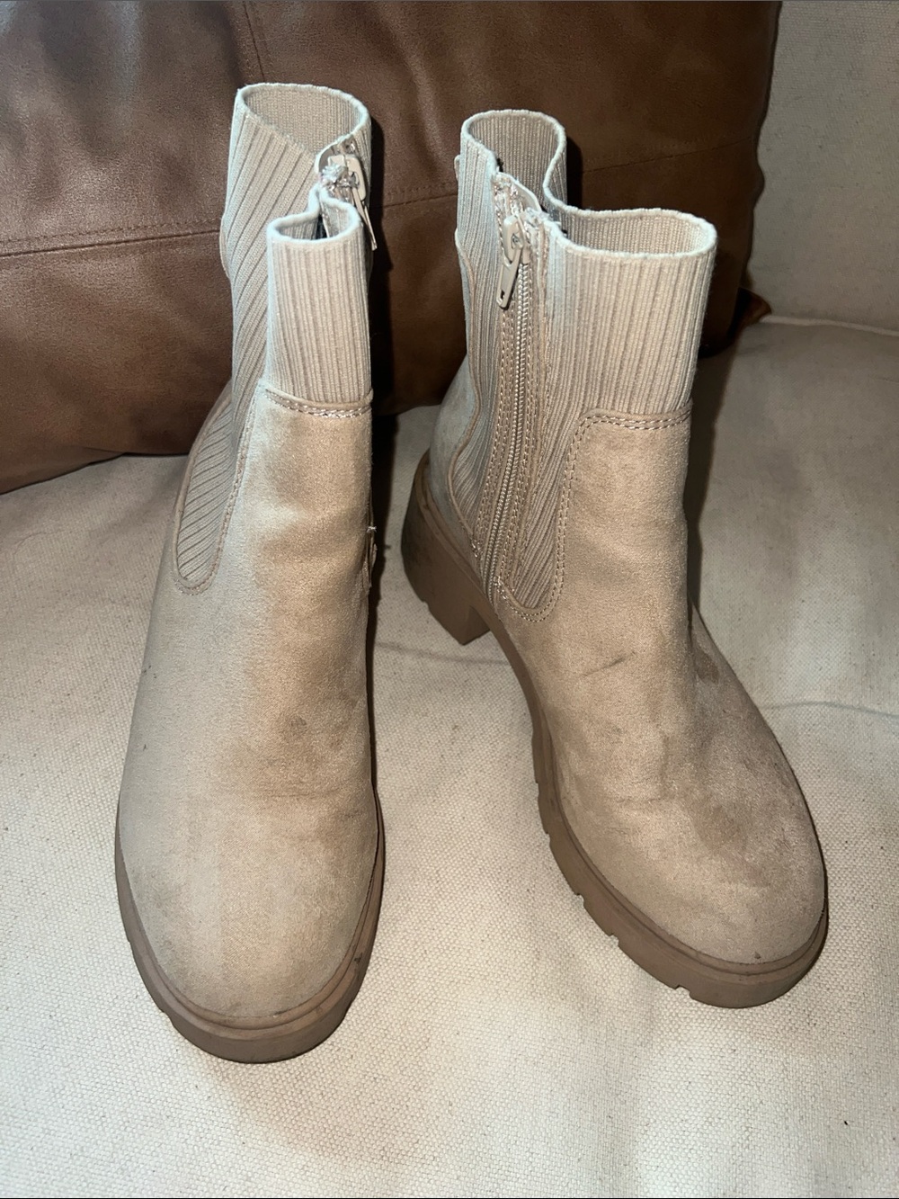 Women's Ankle Chelsea Boots in Light Taupe